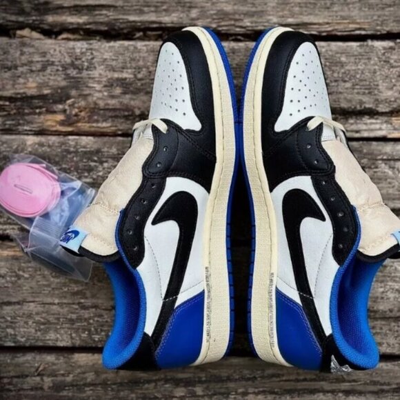 AJ1 Retro Low OG SP x Travi Scot Military Blue - Picture 3 of 7